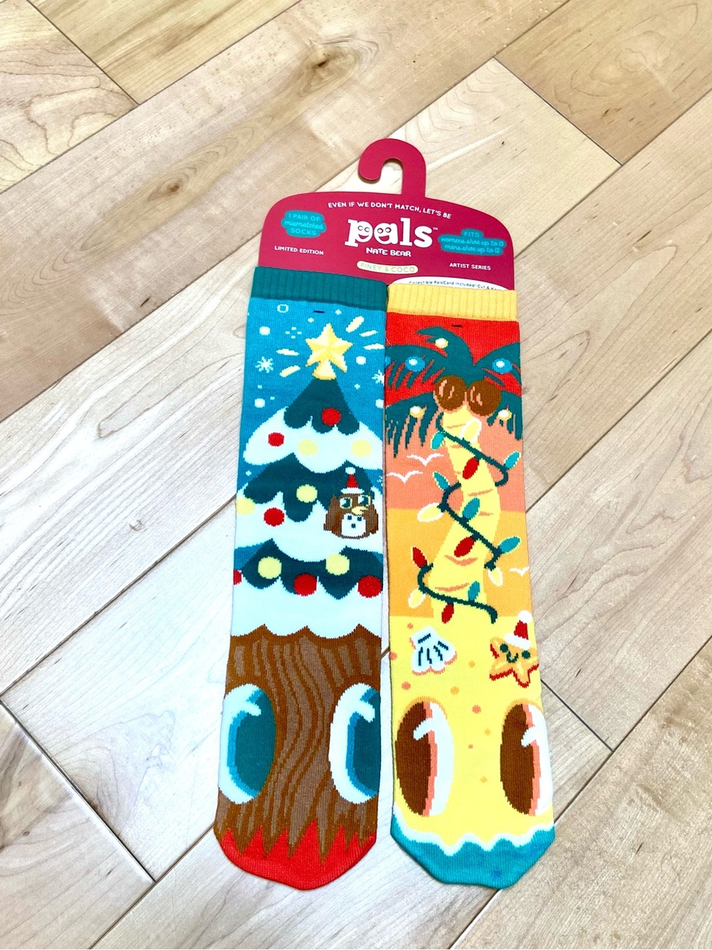 Pals and Nate bear Xmas piney & coco foot friends mismatched socks adult large